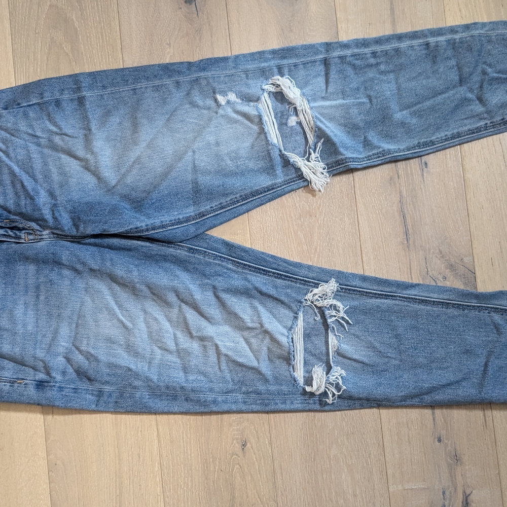 Men's Blue Distressed Jeans